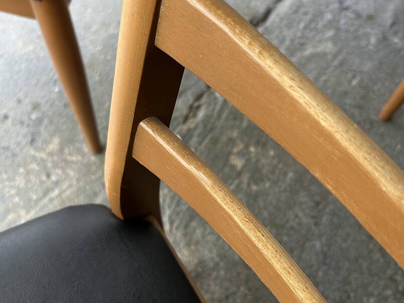 Ensemble de 4 chaises de salle à manger de style mid-century par Schreiber Furniture