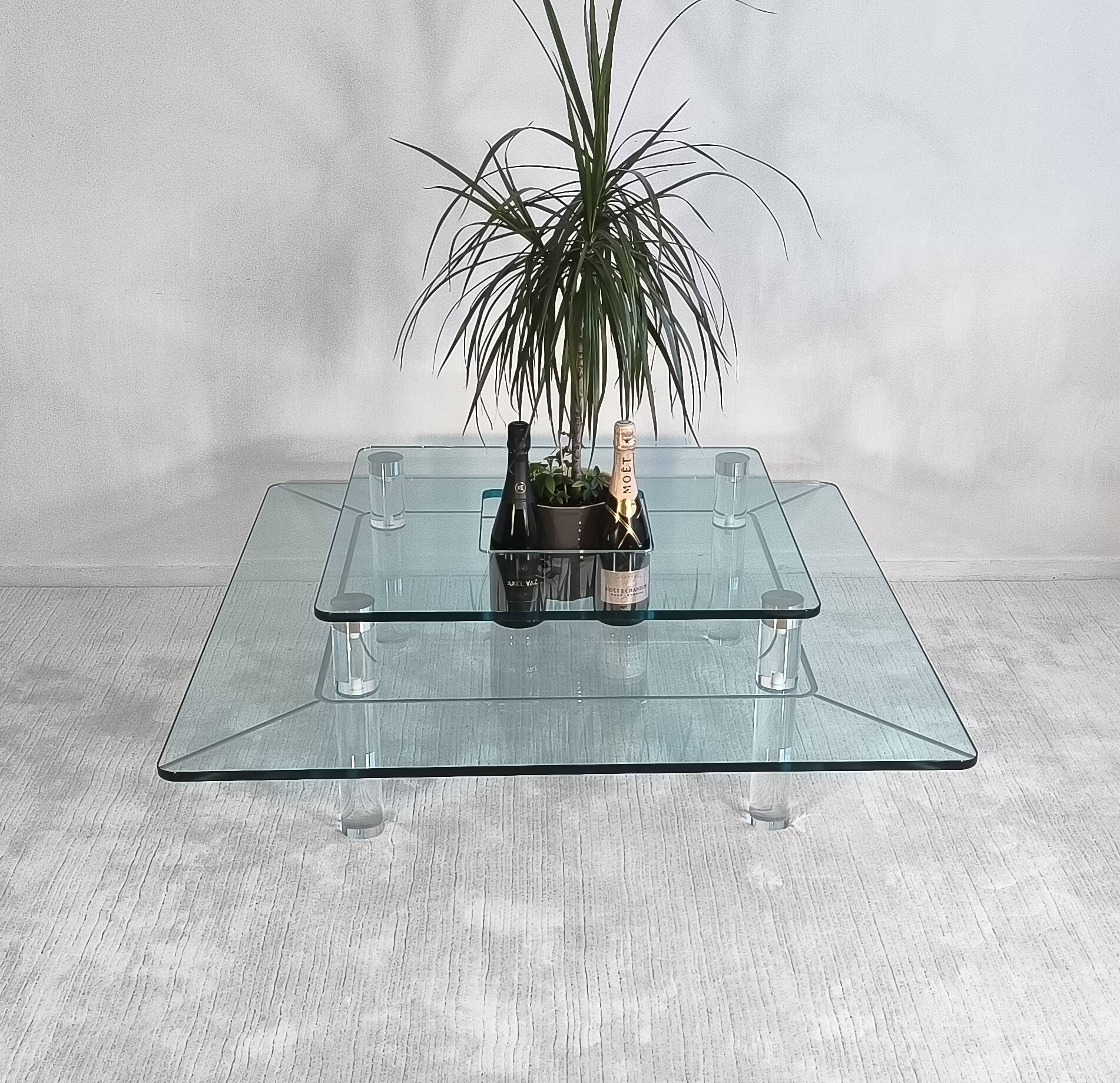 Marais international mtb110 - exceptional coffee table in altuglas & glass