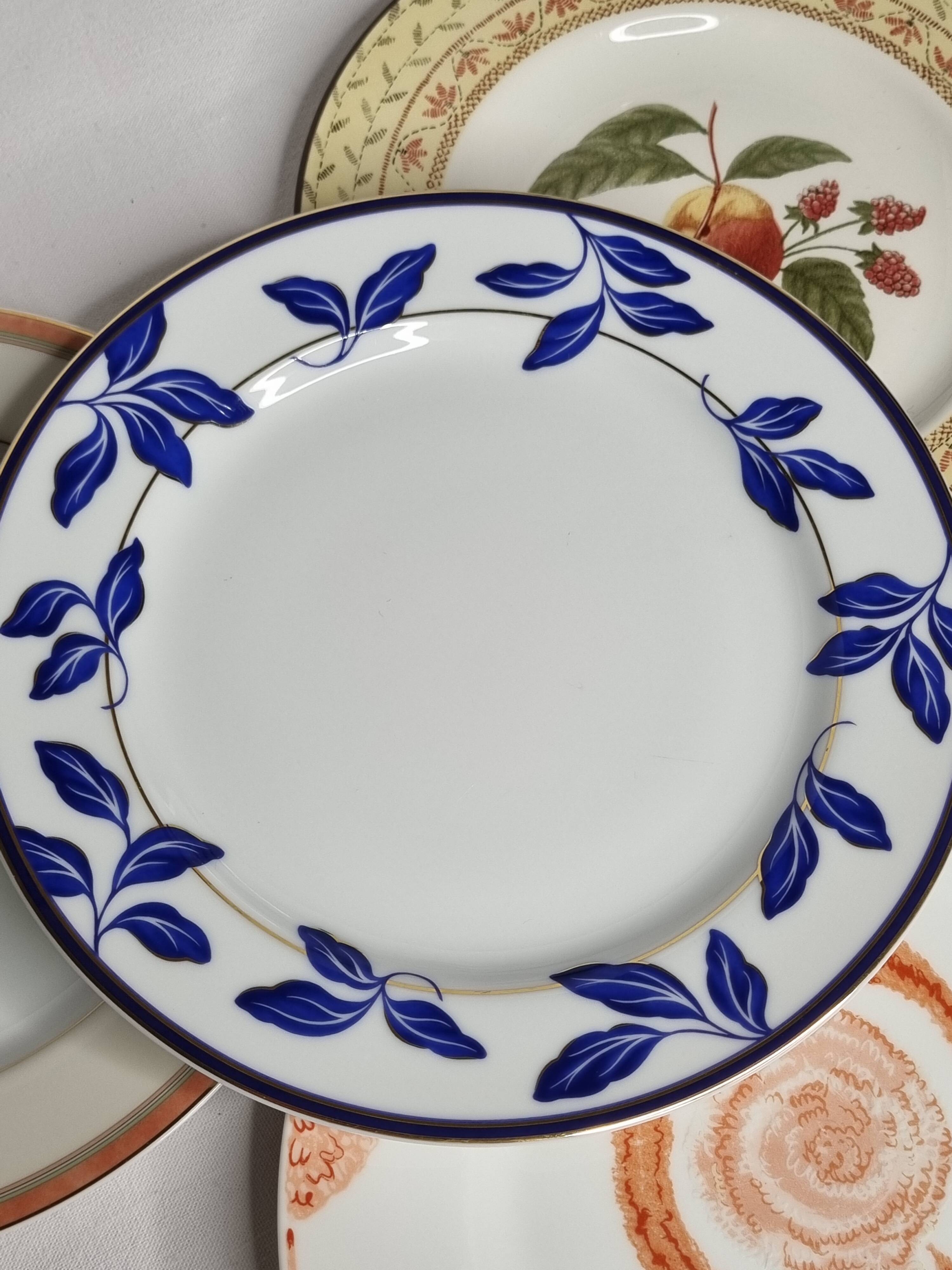 Set of 6 porcelain plates, floral and fruit patterns, 20 22 cm