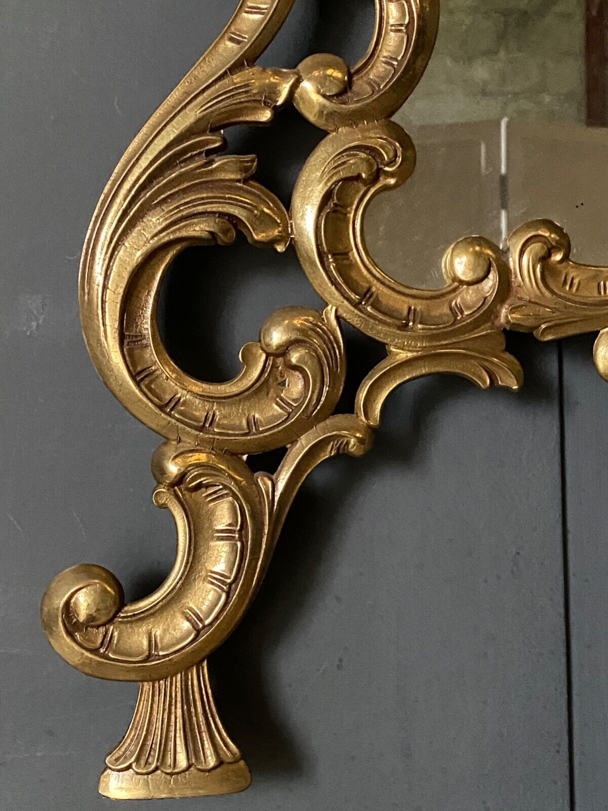Gilded bronze console Louis XV style and its Mirror Mid-twentieth Marble