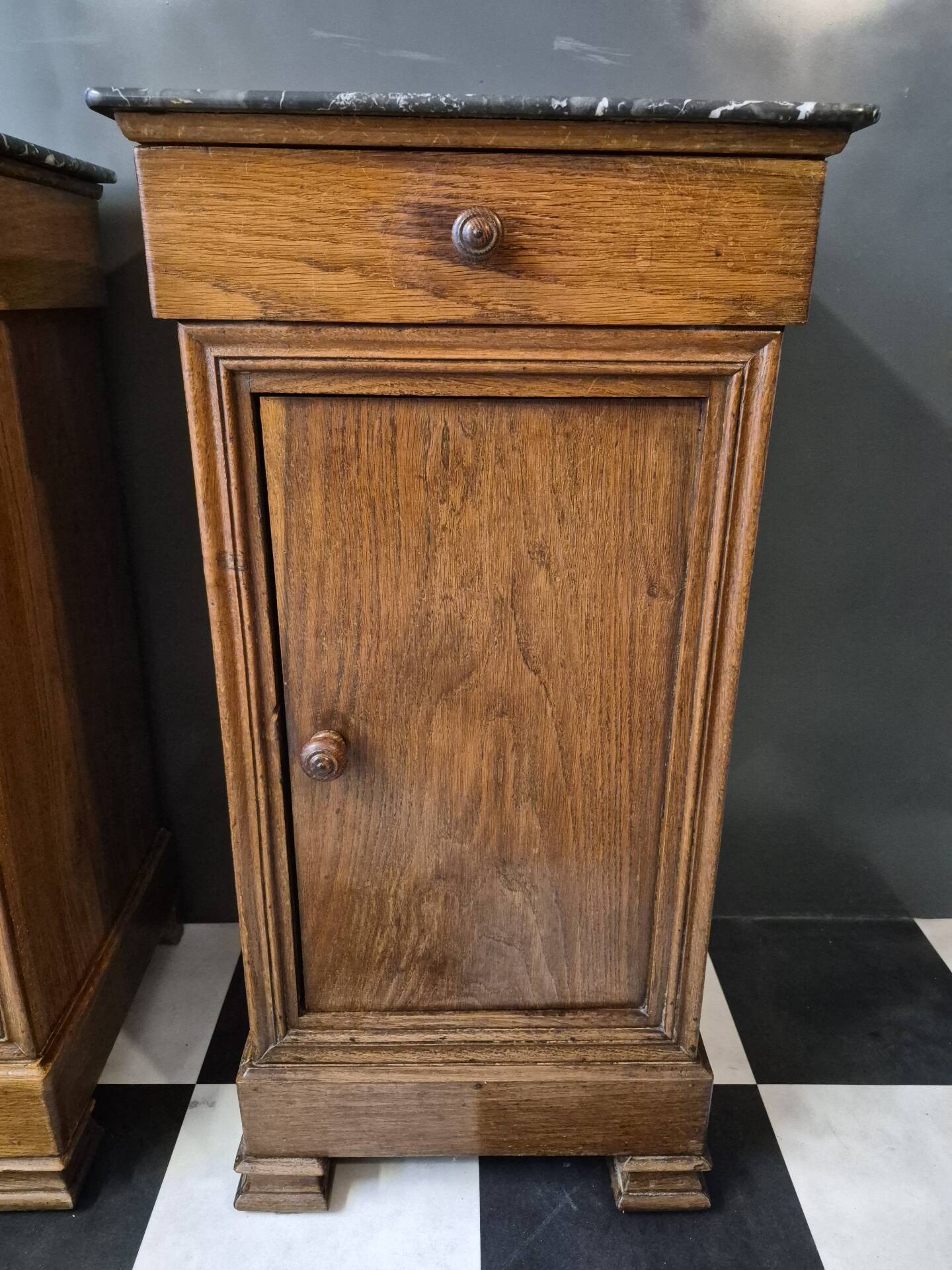 Pair of Somnos-style chairs, Louis Philippe, second half of the 19th century.
