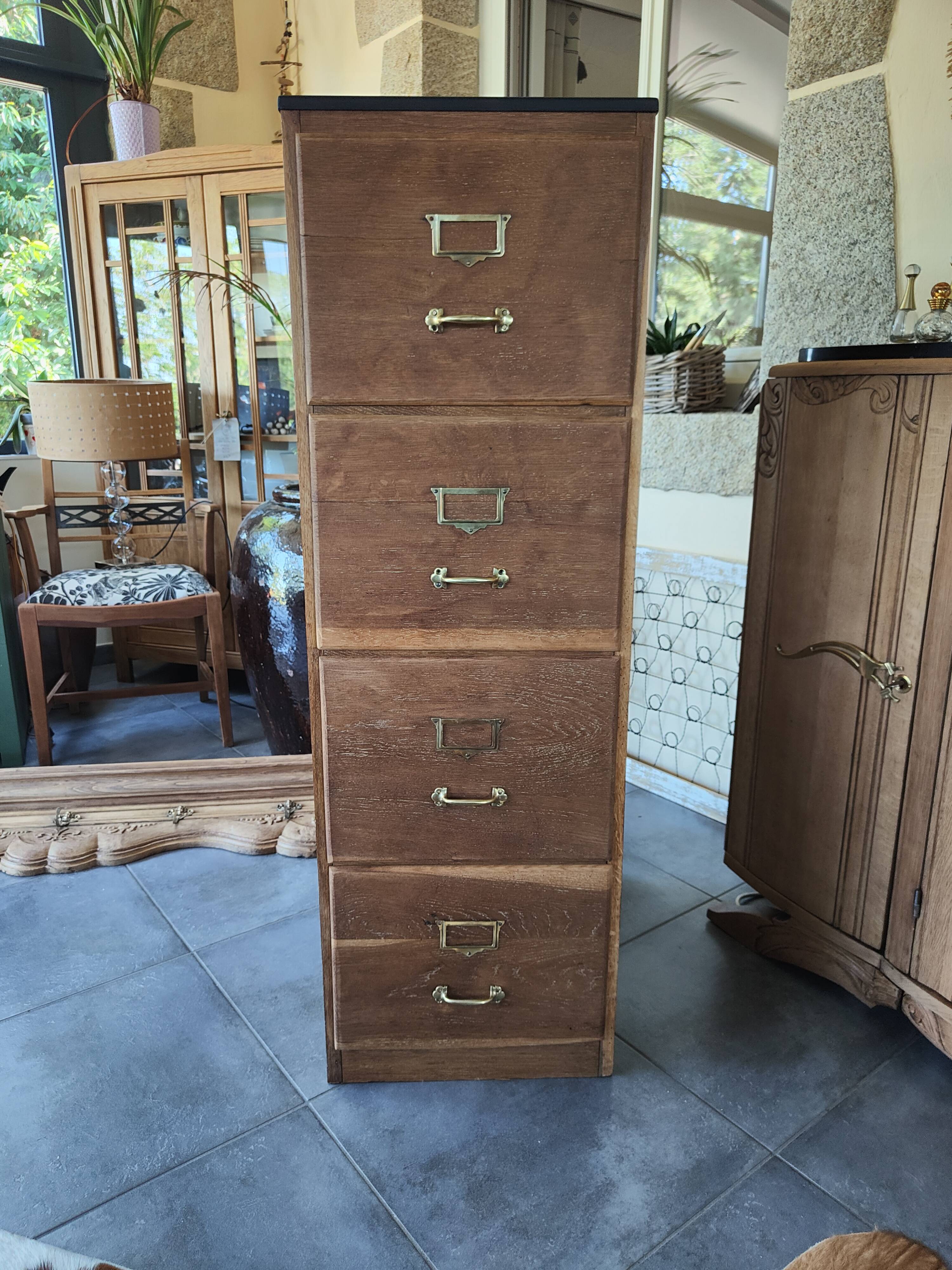 Classeur ancien en bois