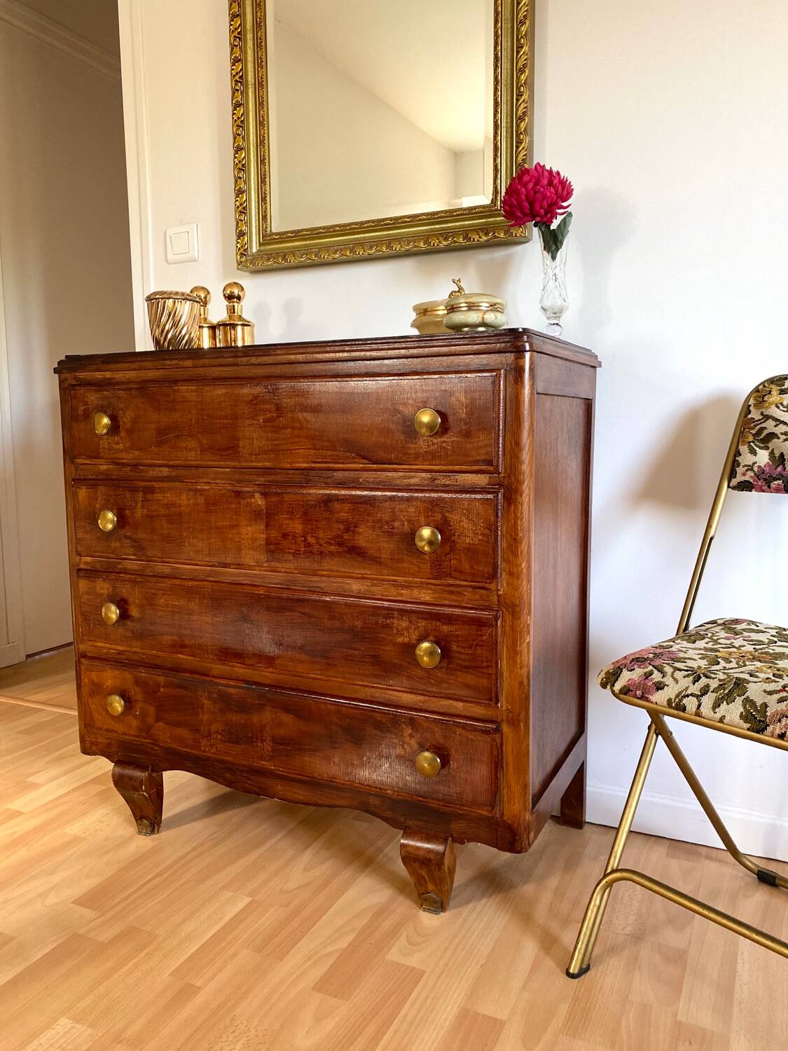 Old wooden chest of drawers