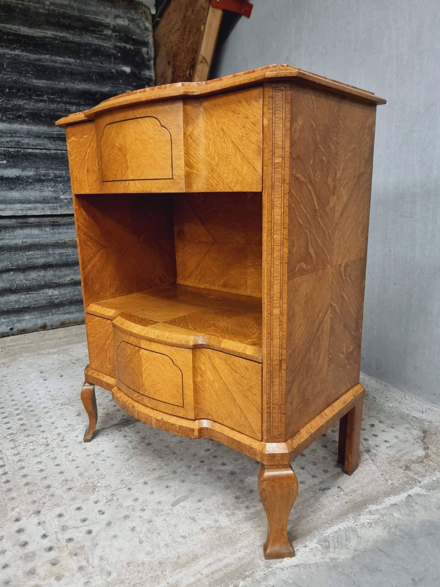 Antique Art Deco chest of drawers 86 x 110 cm