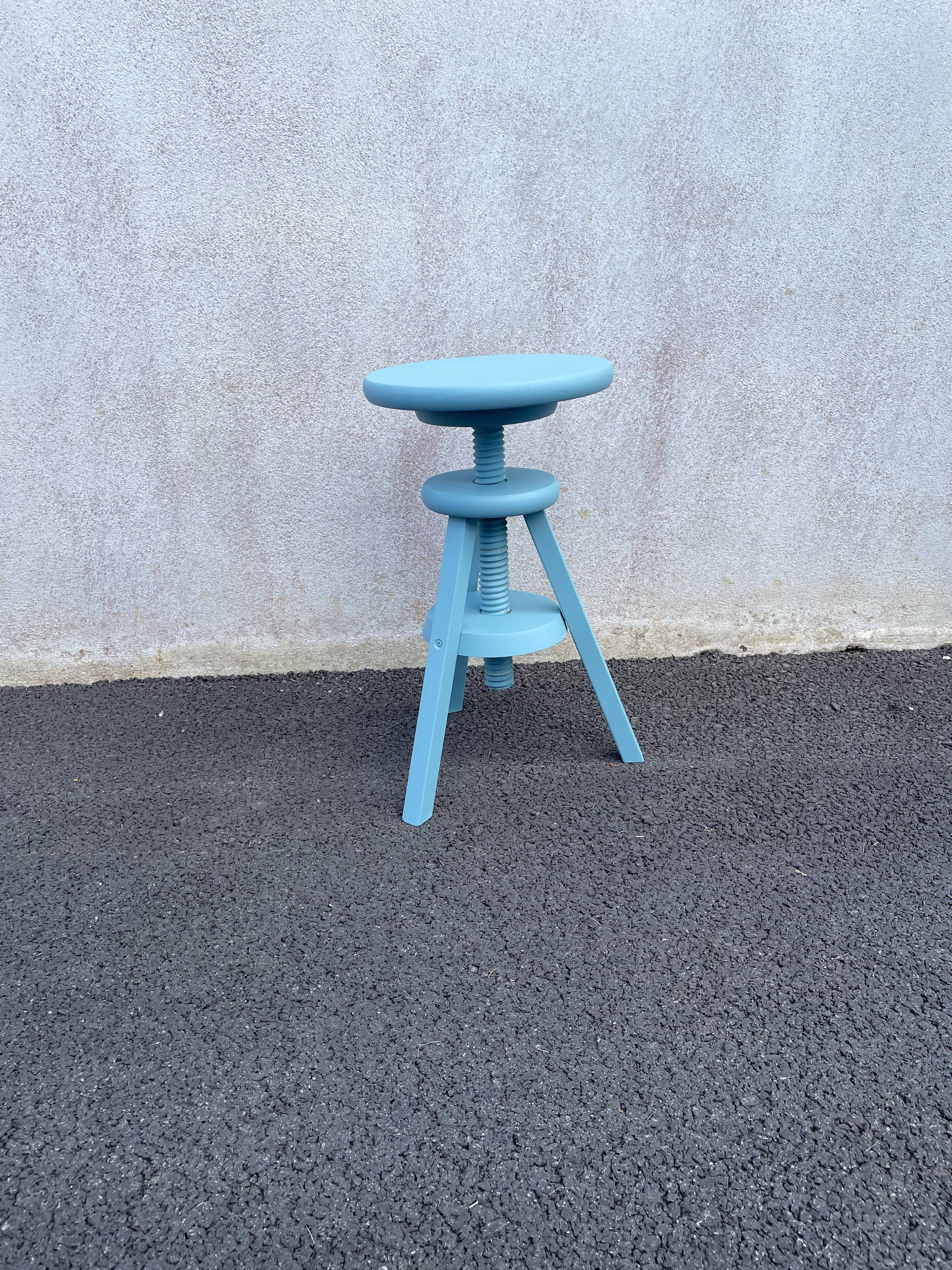 Watchmaker's screw stool