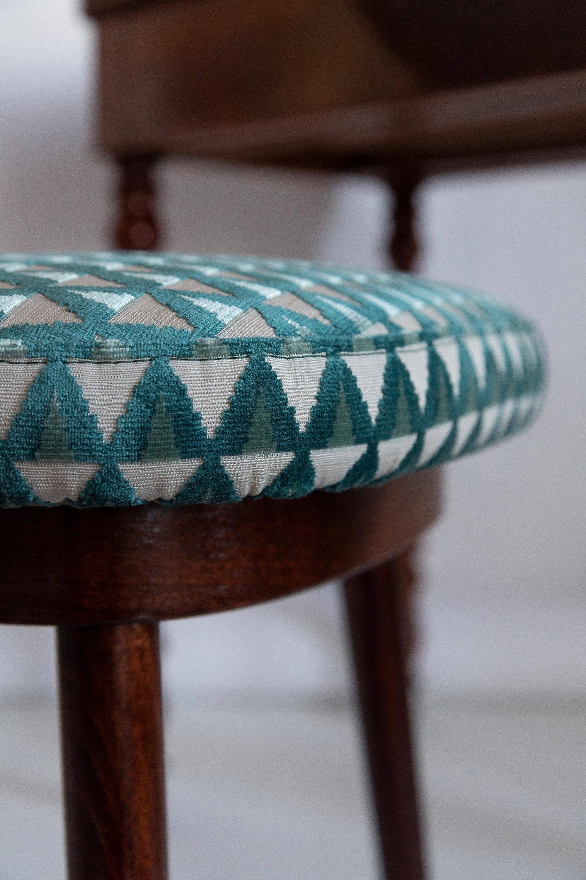 Mid-Century heart-shaped armchair in Amuleto green velvet, Europe, 1960s
