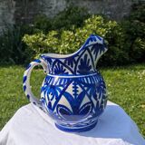 Pichet en céramique bleu et blanc vintage