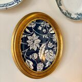 Oval frame in gilded wood with domino paper Antoinette Poisson 30C "Indienne"
