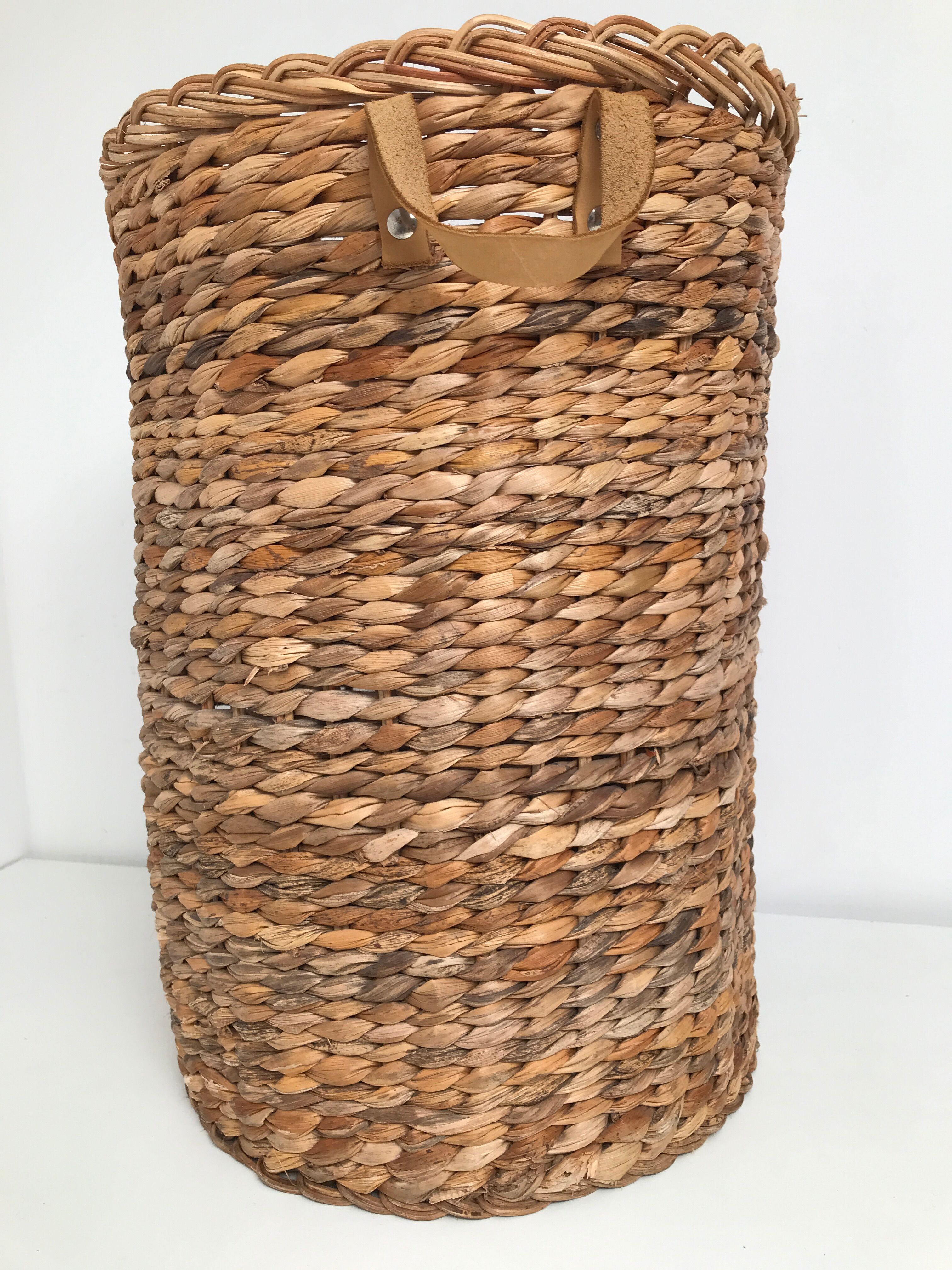 Woven wicker basket
