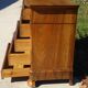 Commode en noyer et ronce de noyer style Louis Philippe