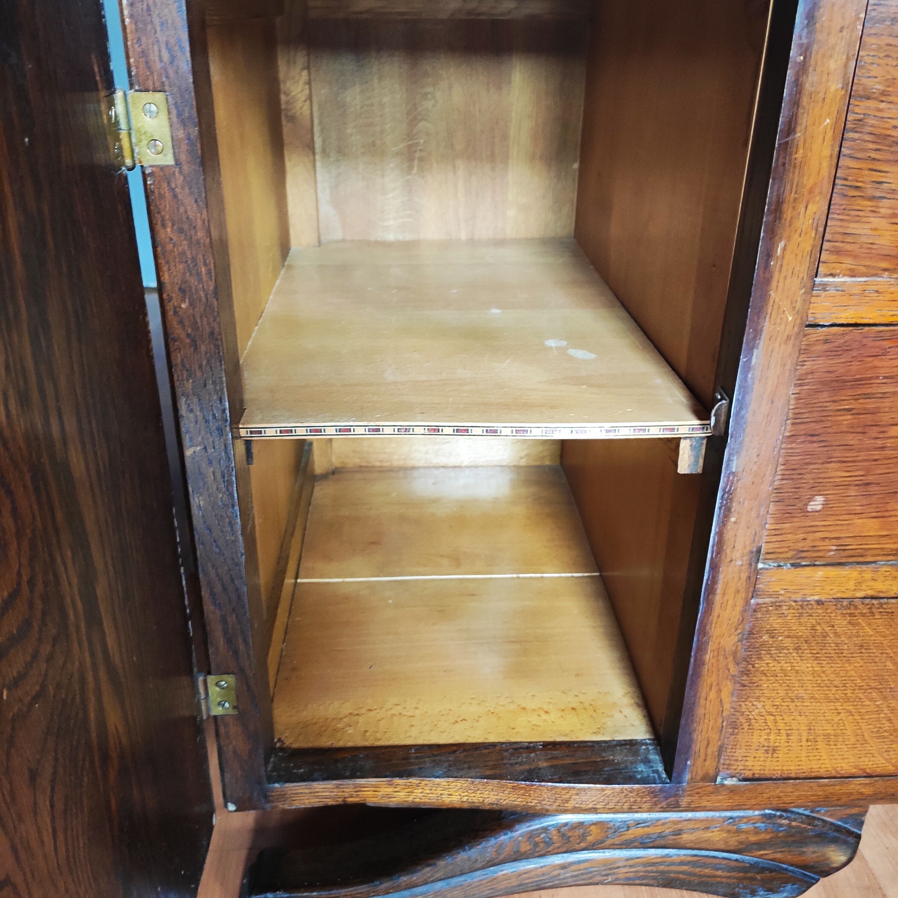 Oak art deco chest of drawers