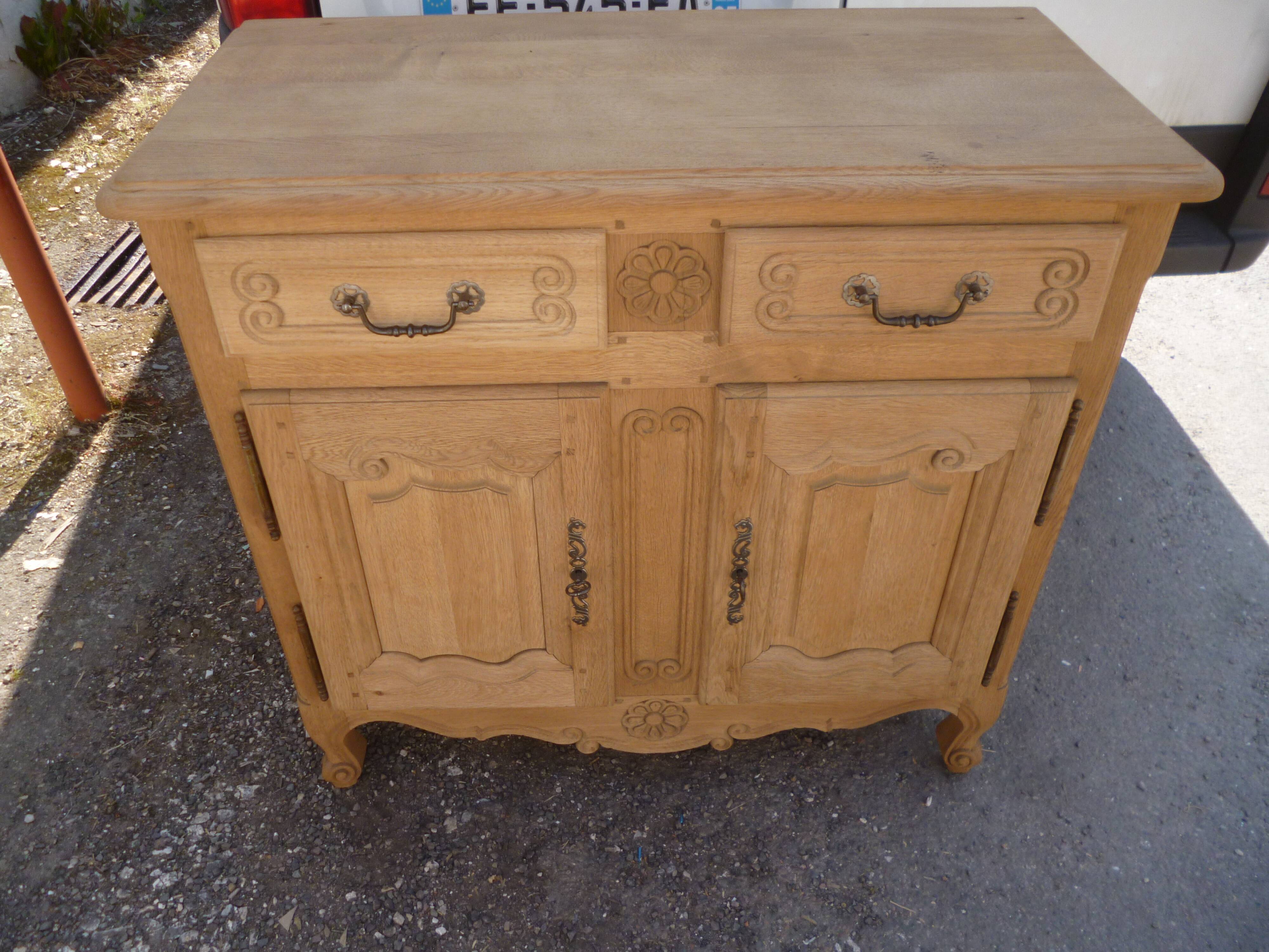 Bahut Louis XV stripped