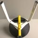 Tabouret postmoderne tripode en métal, années 80