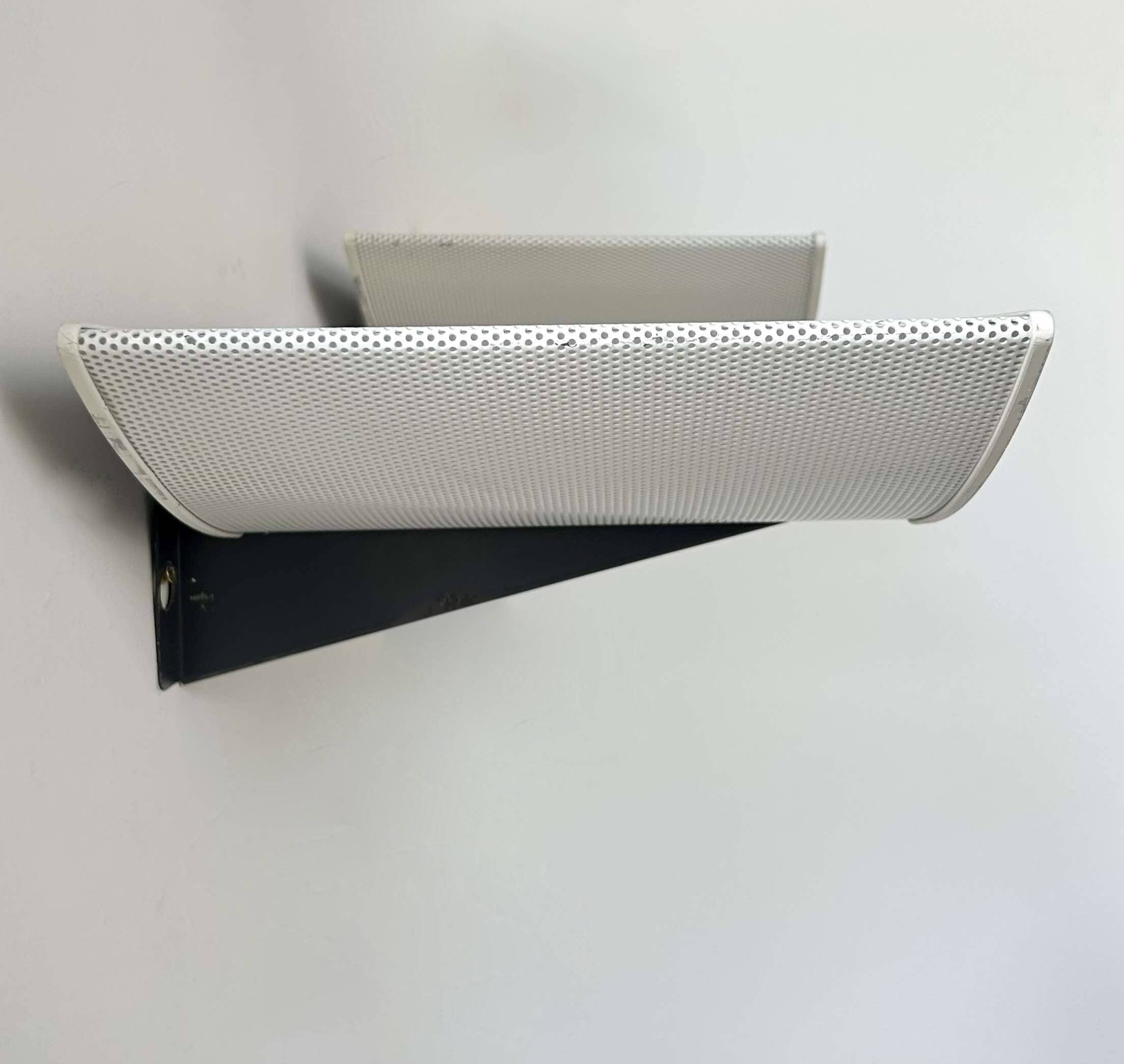 Pair of modernist wall lights, black and white lacquered metal, Italy 1980