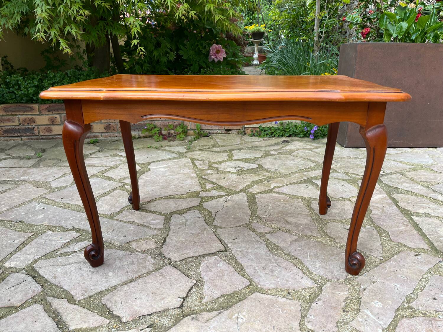 Table basse en merisier
