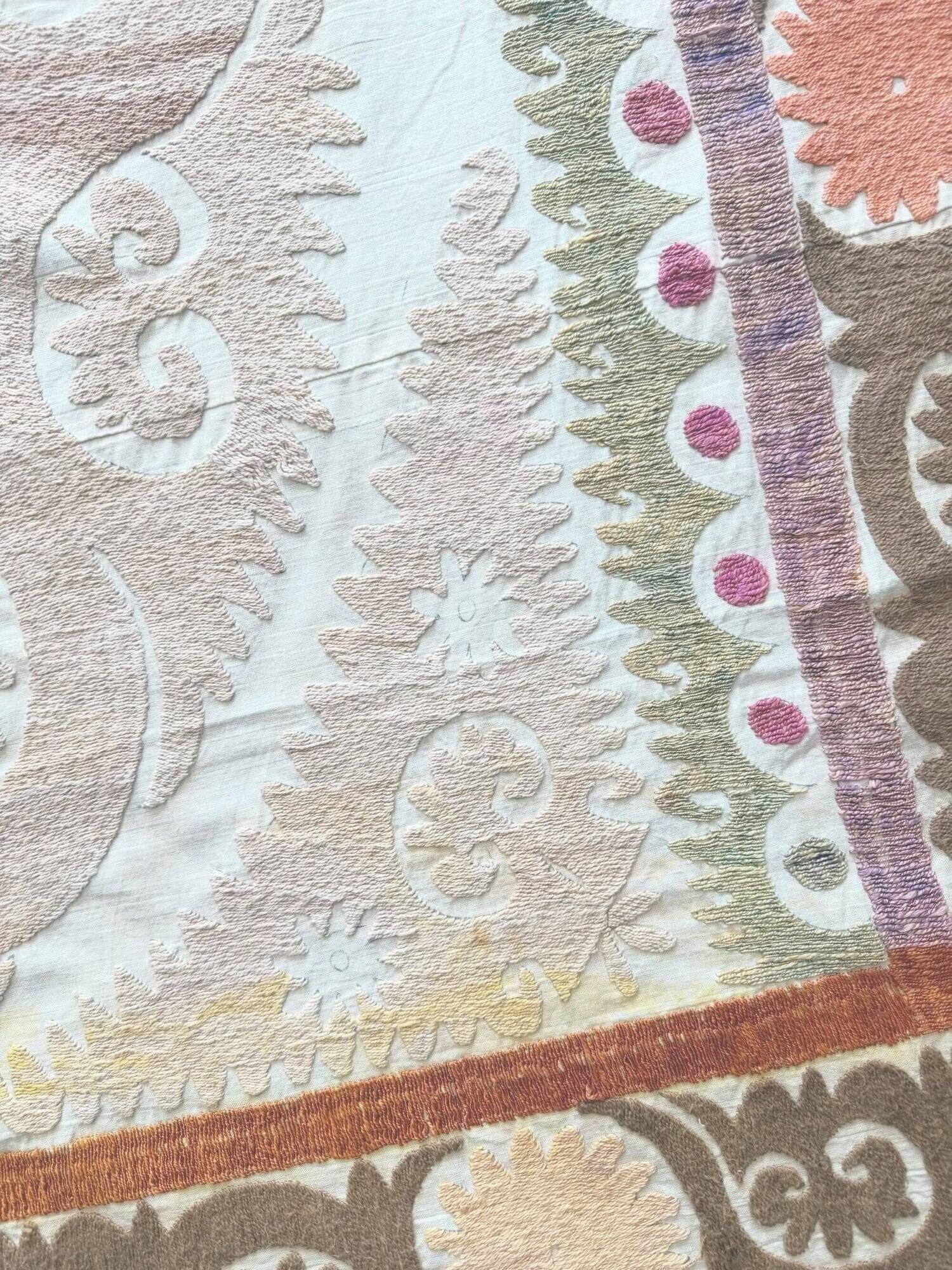 Vintage hand-embroidered tablecloth 126x150 cm