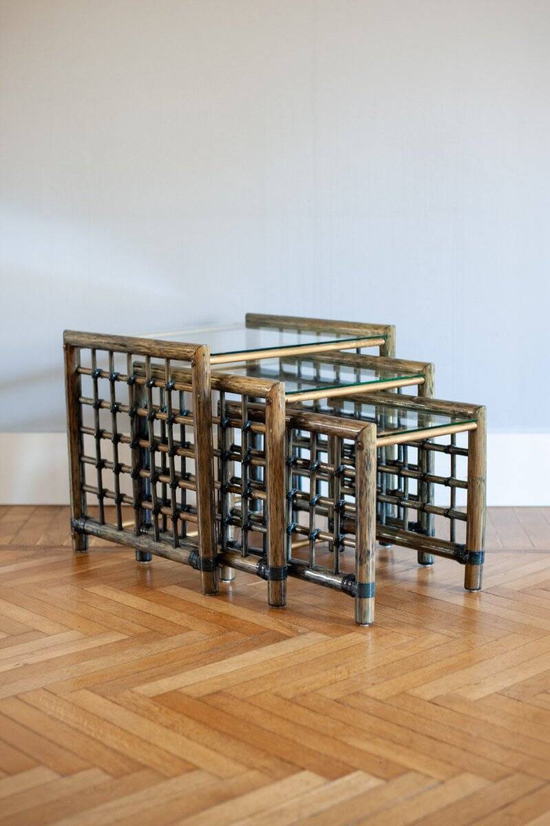 Vintage nesting tables in bamboo with glass top by Gallotti & Radice, 1970, set of 3.