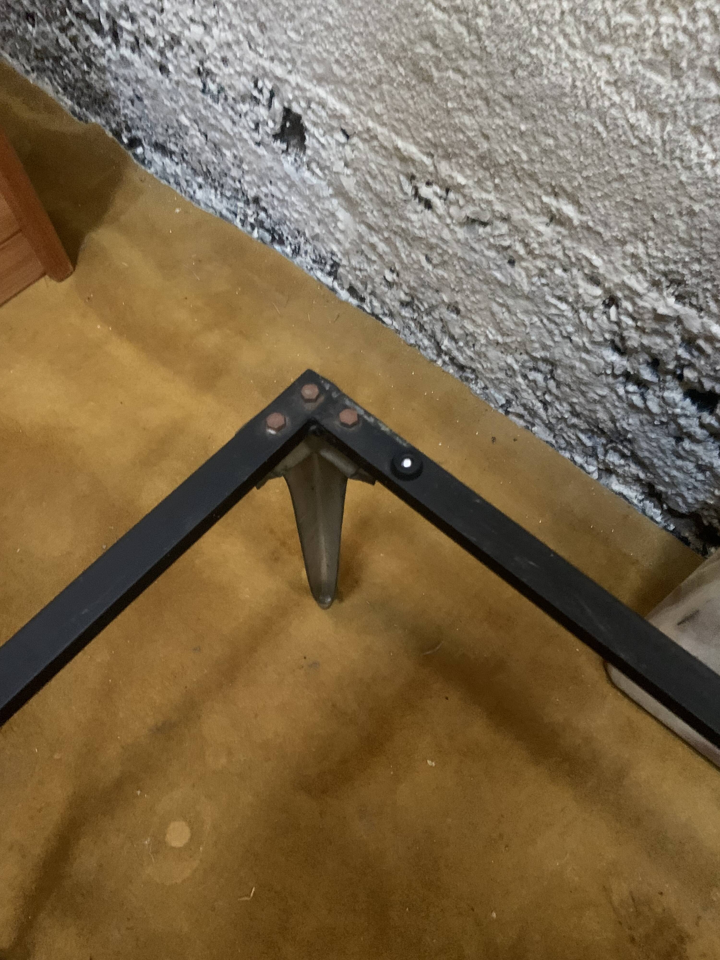 Table basse années 60 marbre/laiton