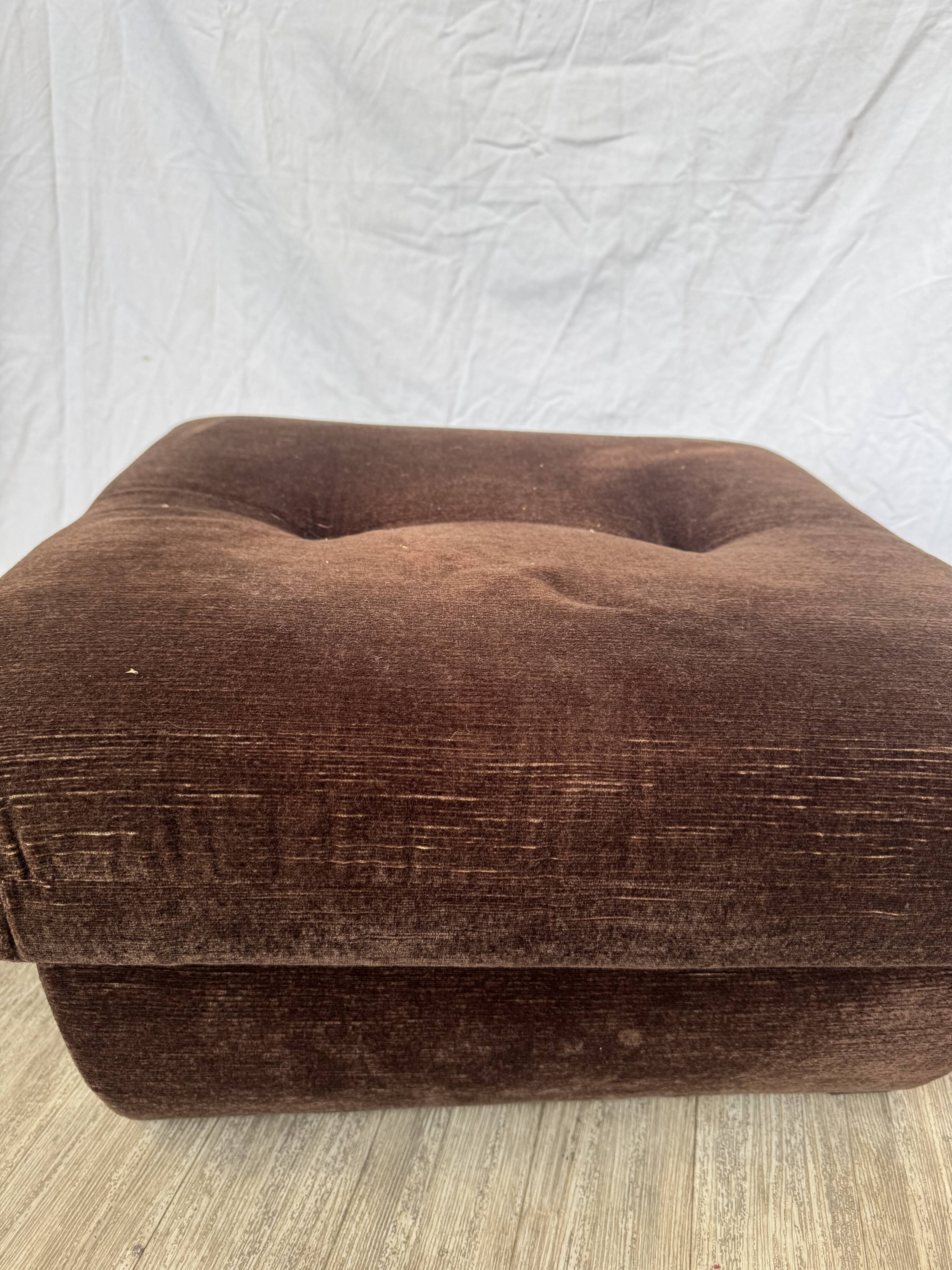 70s velvet pouf