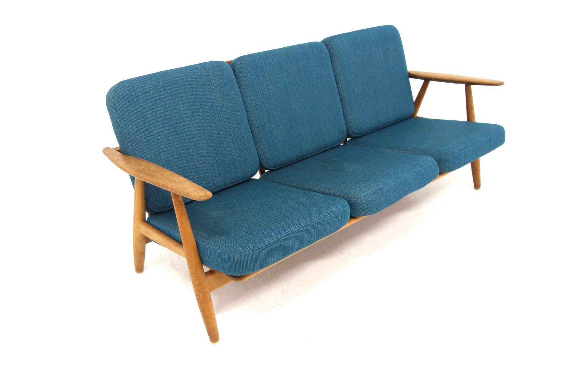 Scandinavian 3-seater sofa "Cigar chair GE 240" Hans J. Wegner, Denmark, 1960