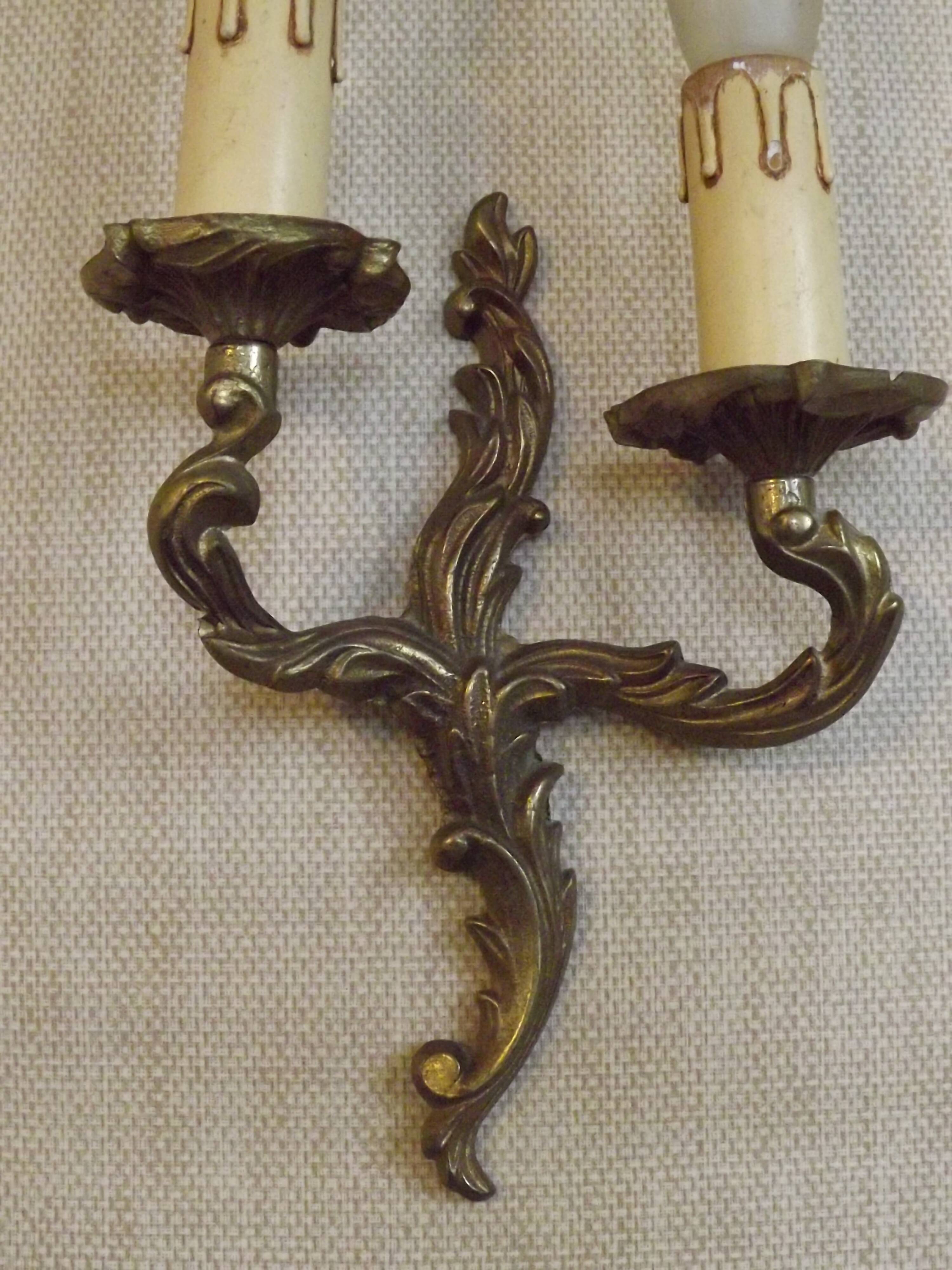 Elegant Vintage French Bronze Double Wall Sconces with Acanthus Leaf Detail 5111