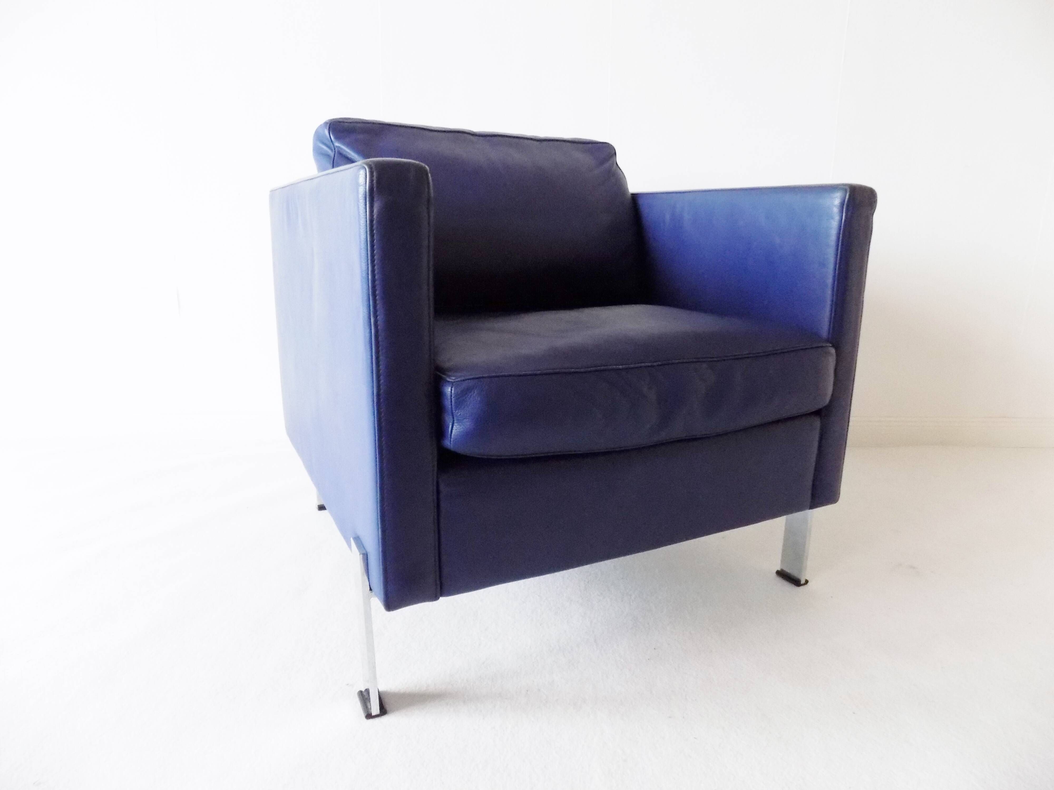 De Sede DS118 pair of blue leather club chairs
