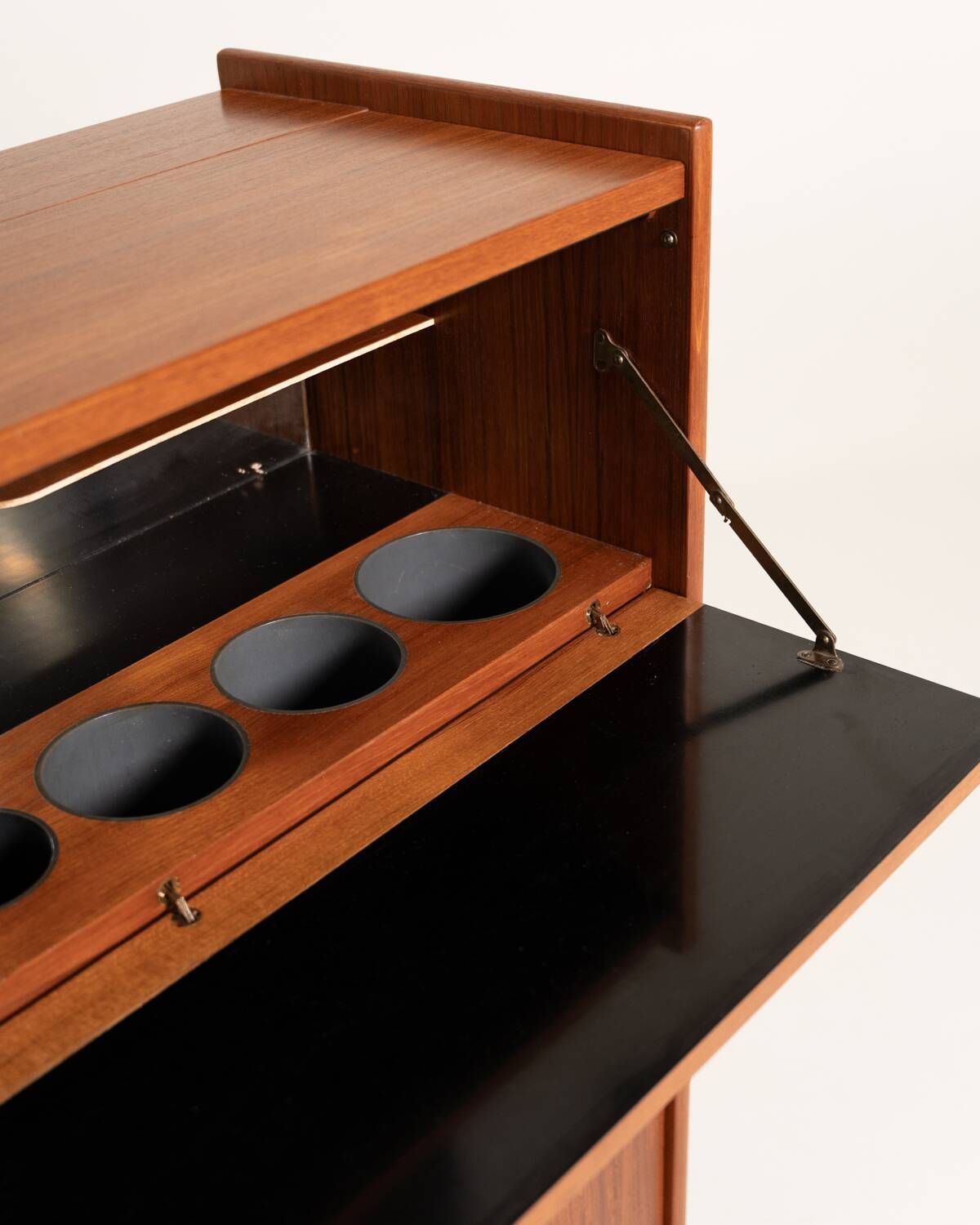 “SK661” teak bar cabinet by Johannes Andersen for J. Skaaning & Søn, 1960s