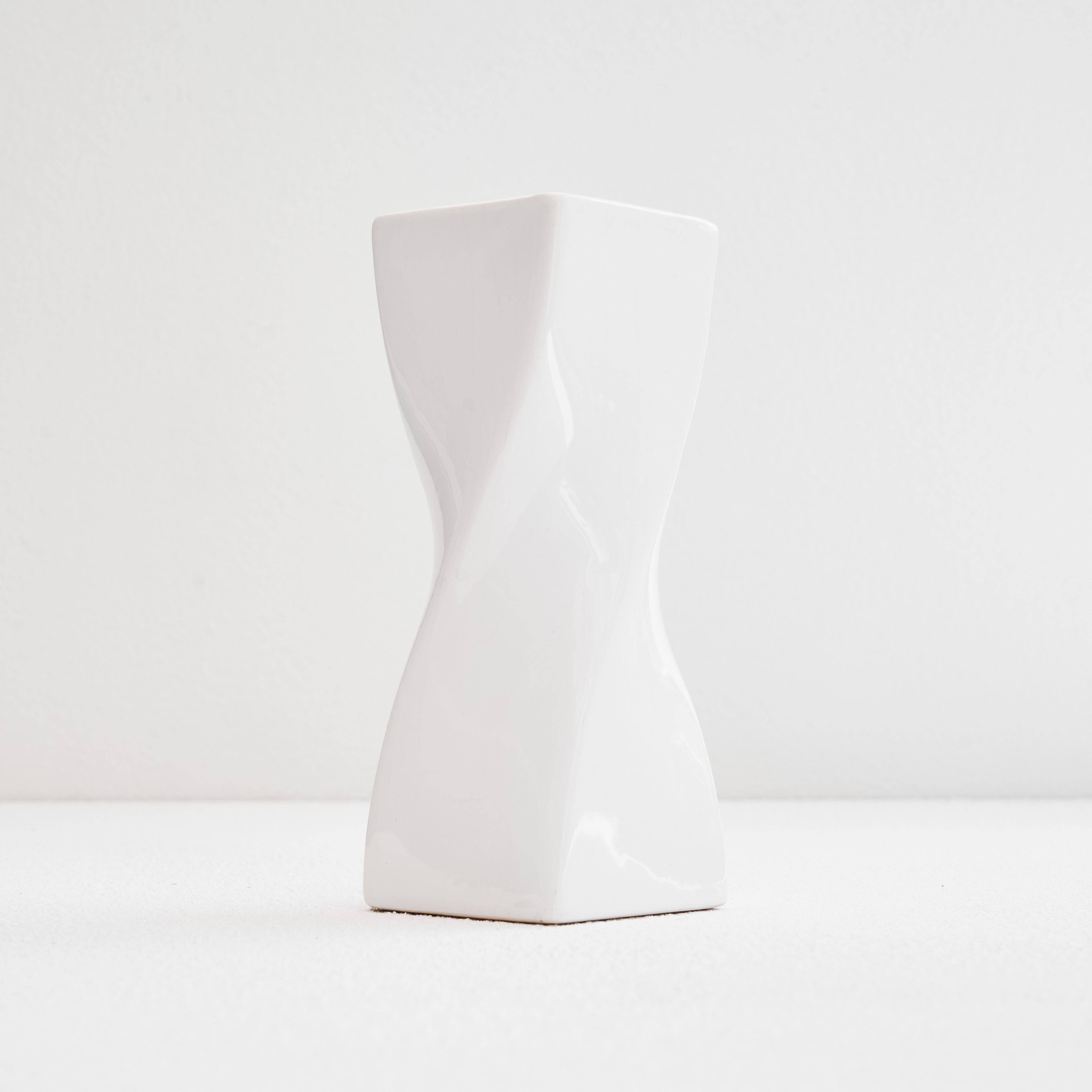 Twisted vase in glazed ceramic from the 1980s.