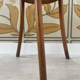 Wooden tripod saddle