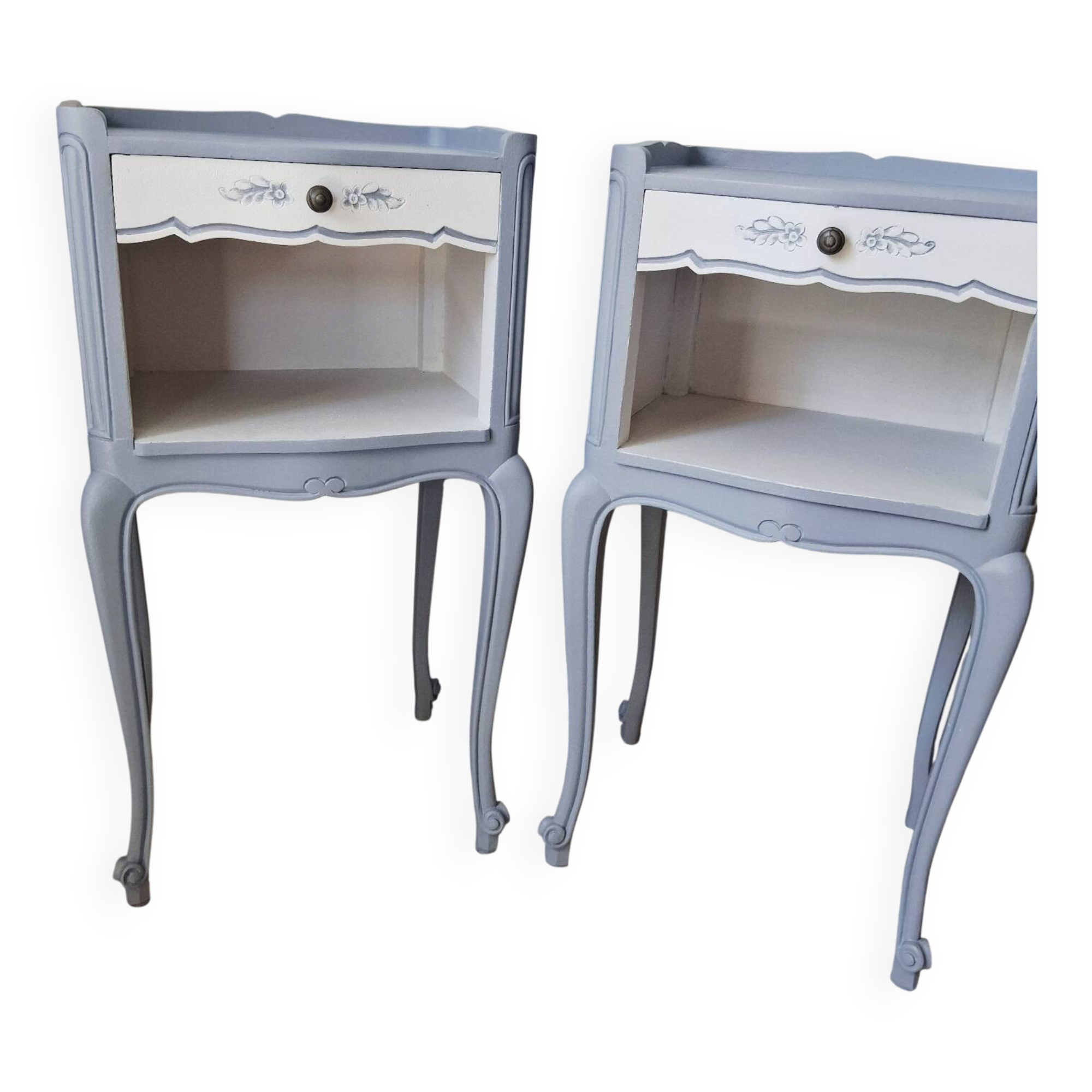 Set of 2 bedside tables