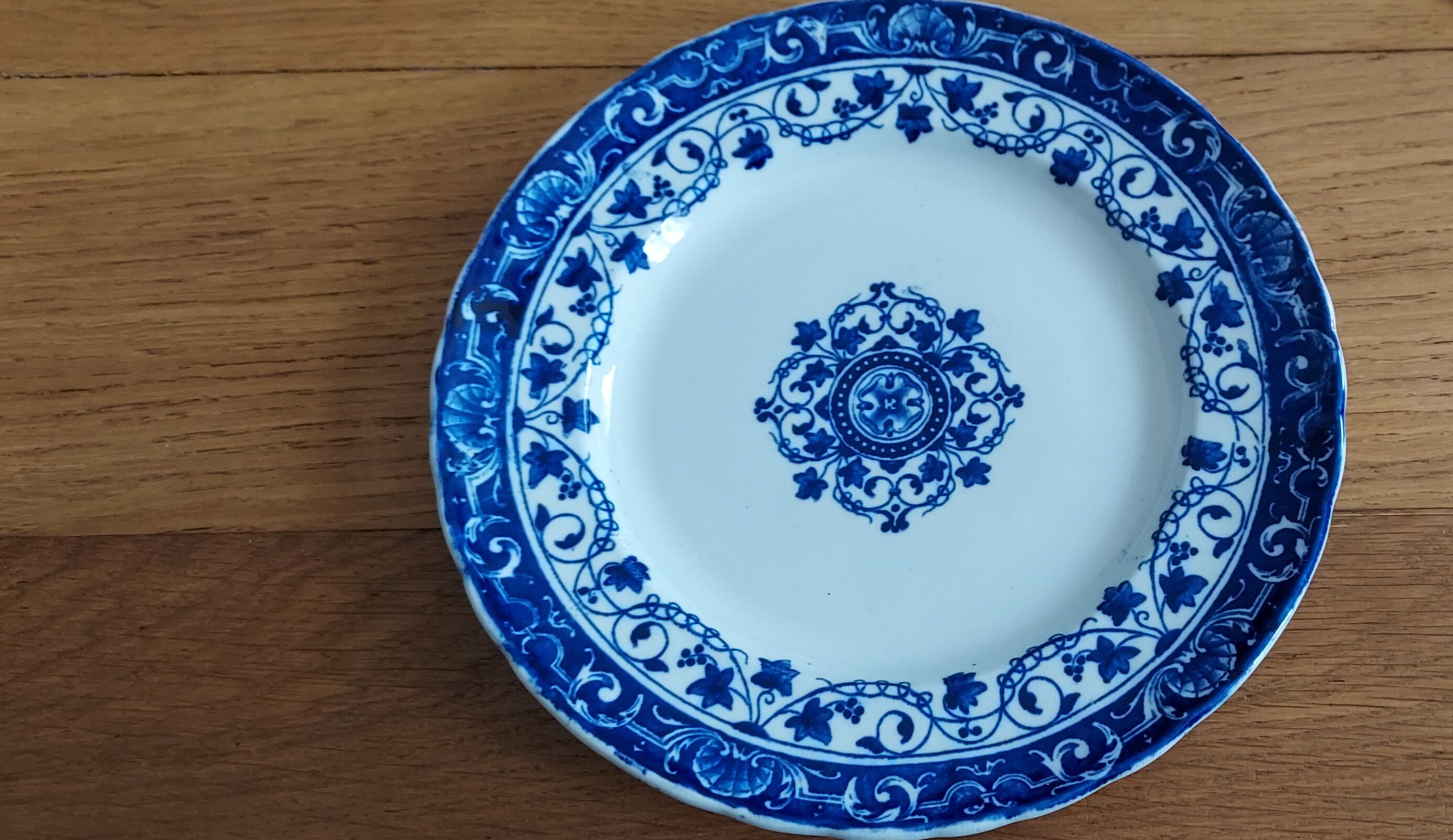 Plate Jules Vieillard Bordeaux