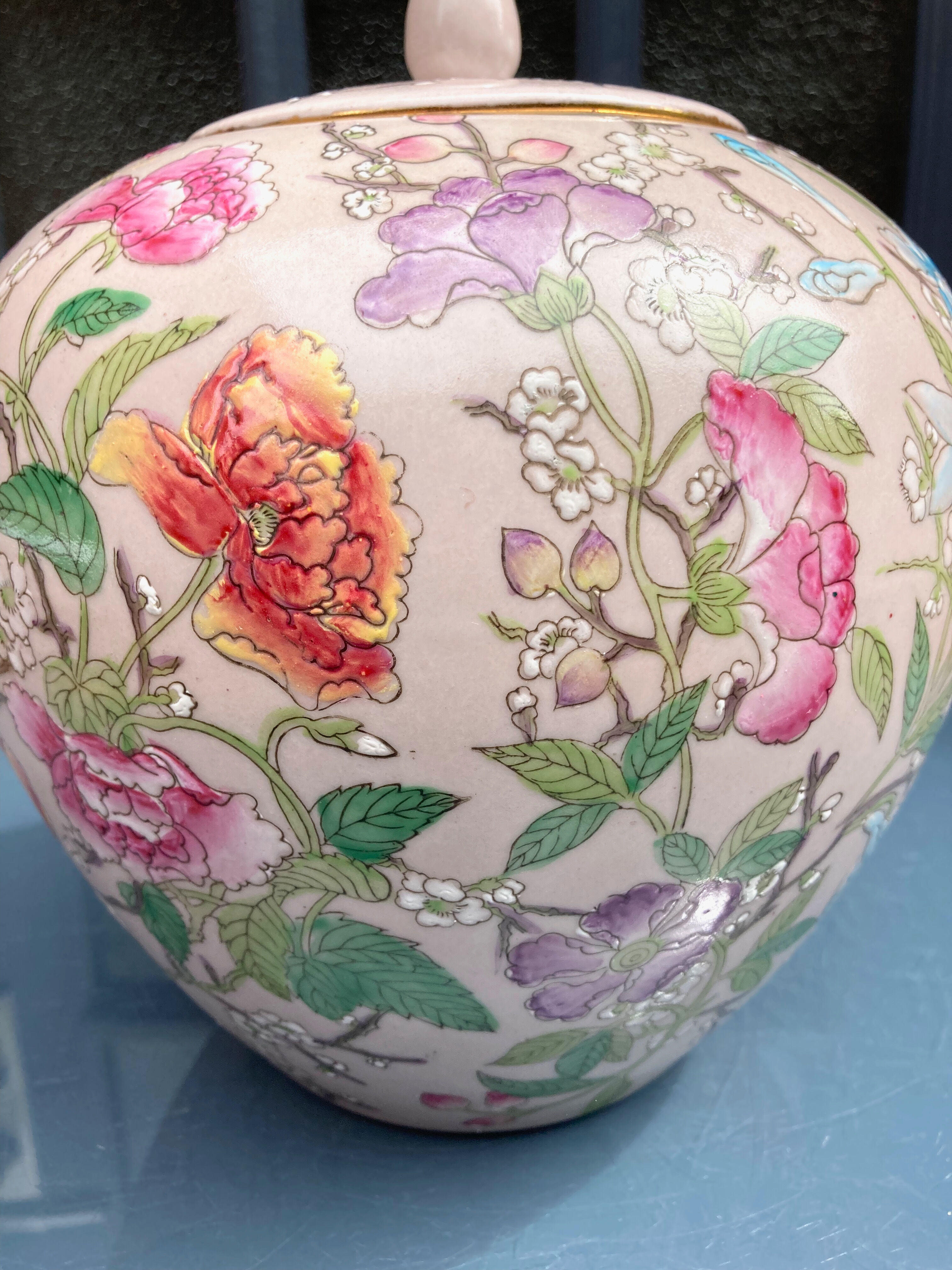 Pot couvert asiatique en émaux cloisonné