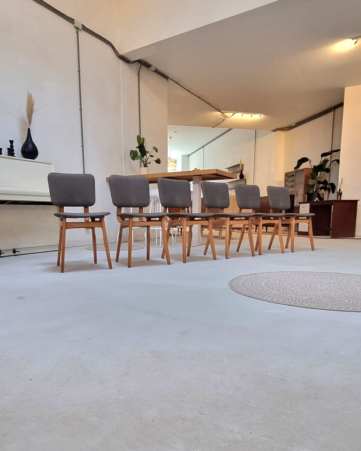 Chaises du milieu du siècle