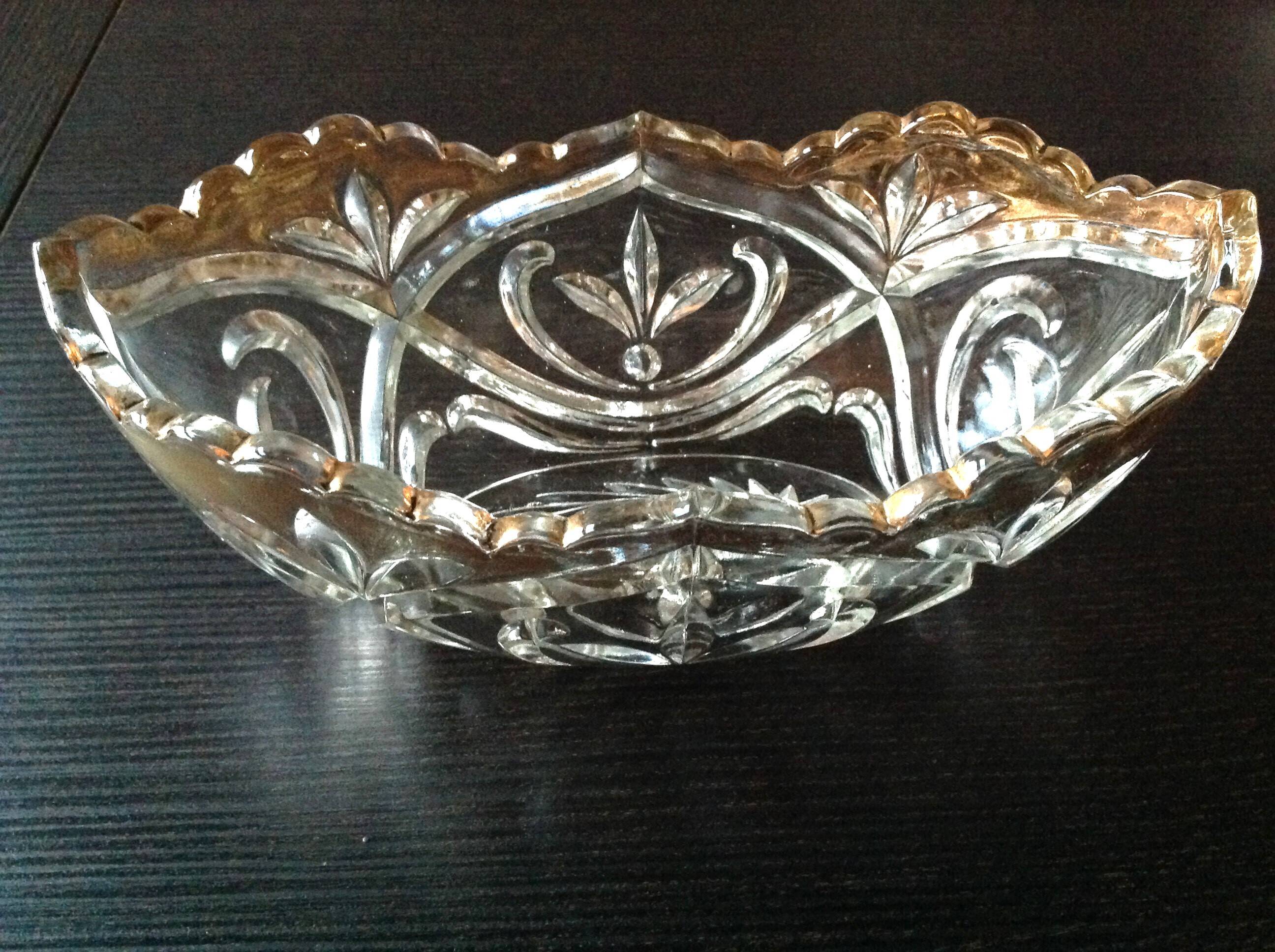 Cut crystal fruit bowl with gold rim / vintage 50s-60s