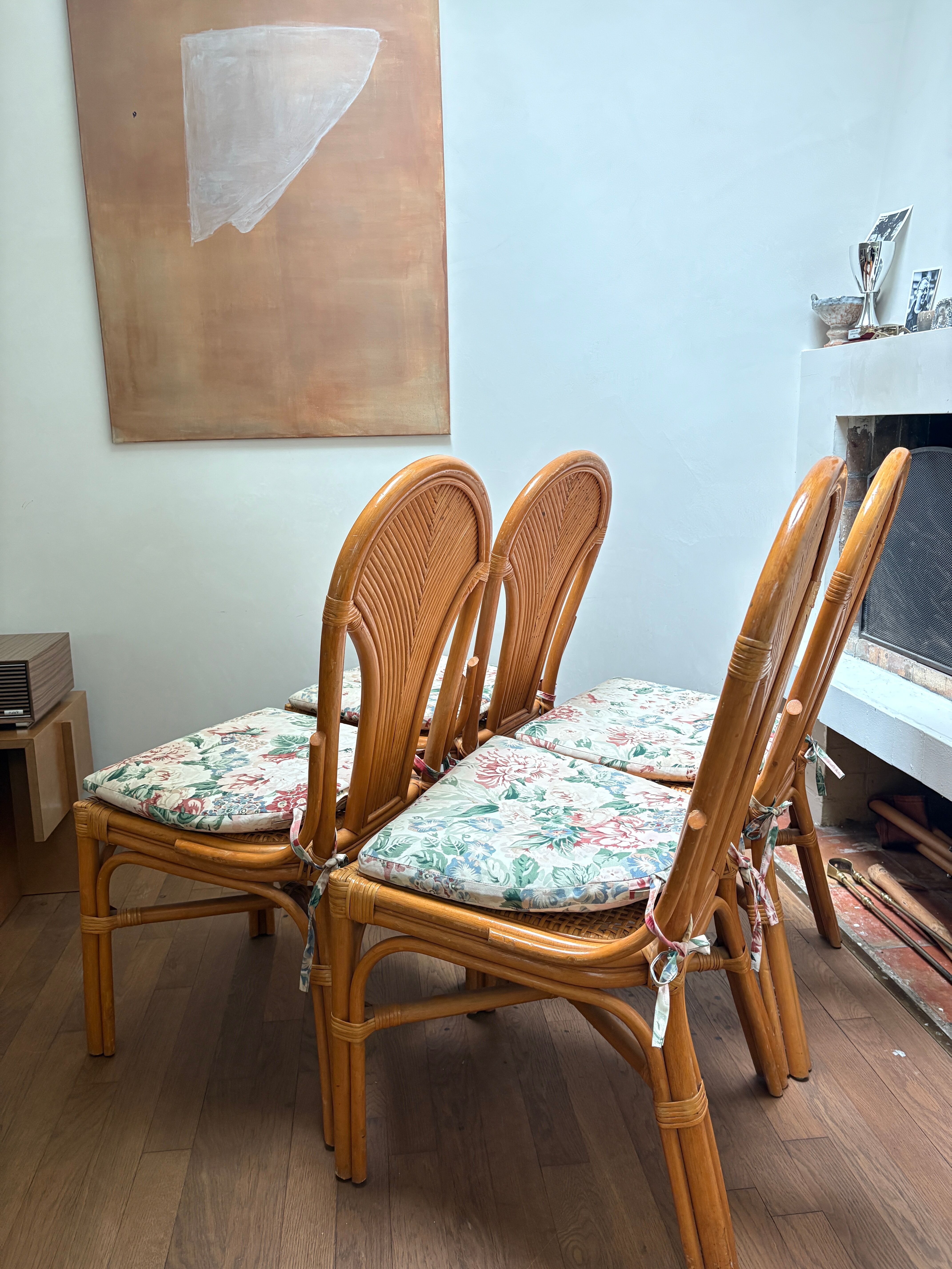 Set of 4 rattan chairs