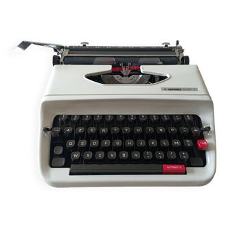 Machine à écrire Hermes Baby