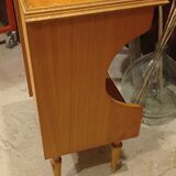 Record shelf or entryway unit
