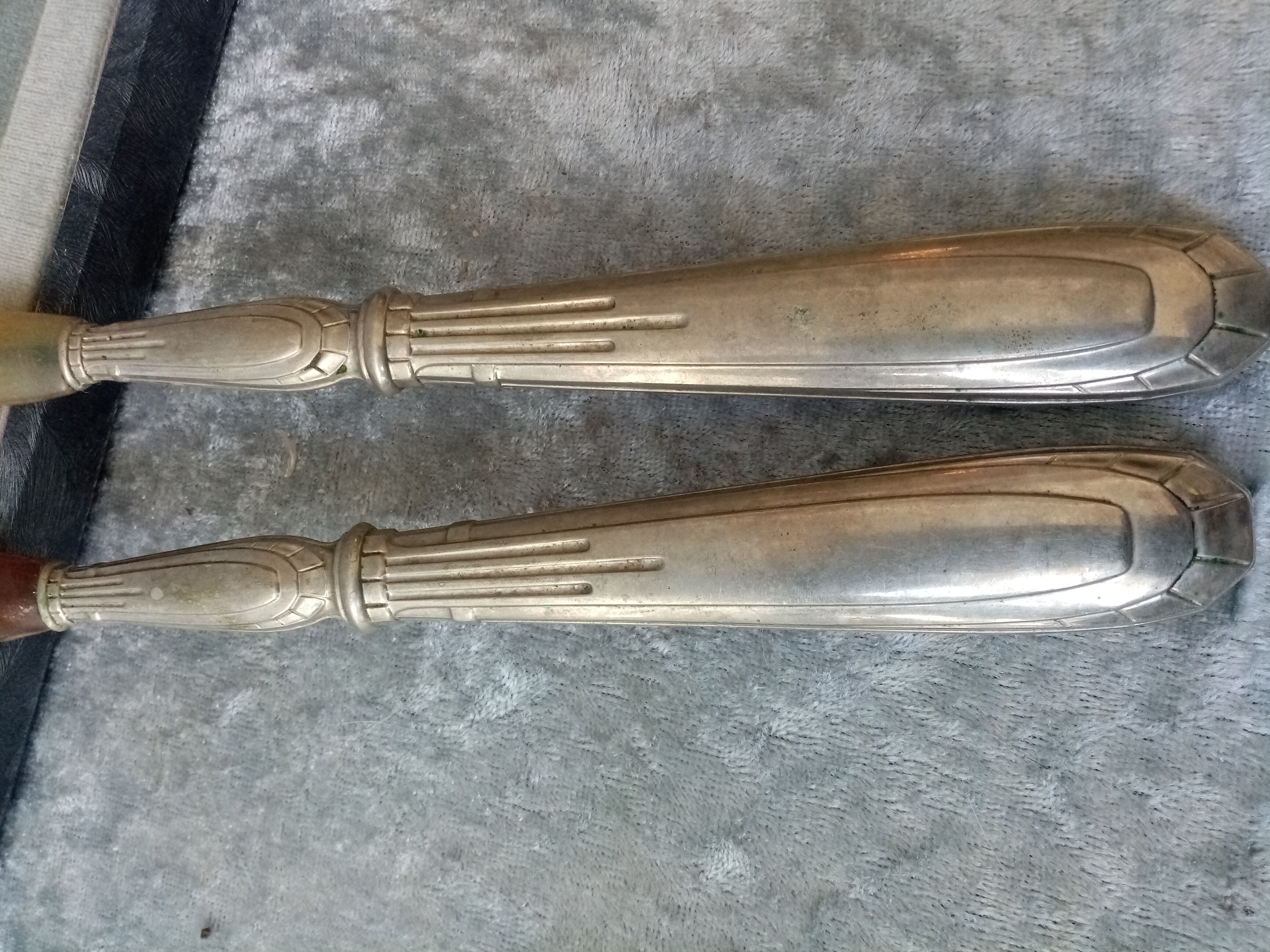 Box of salad cutlery in horn and silver metal