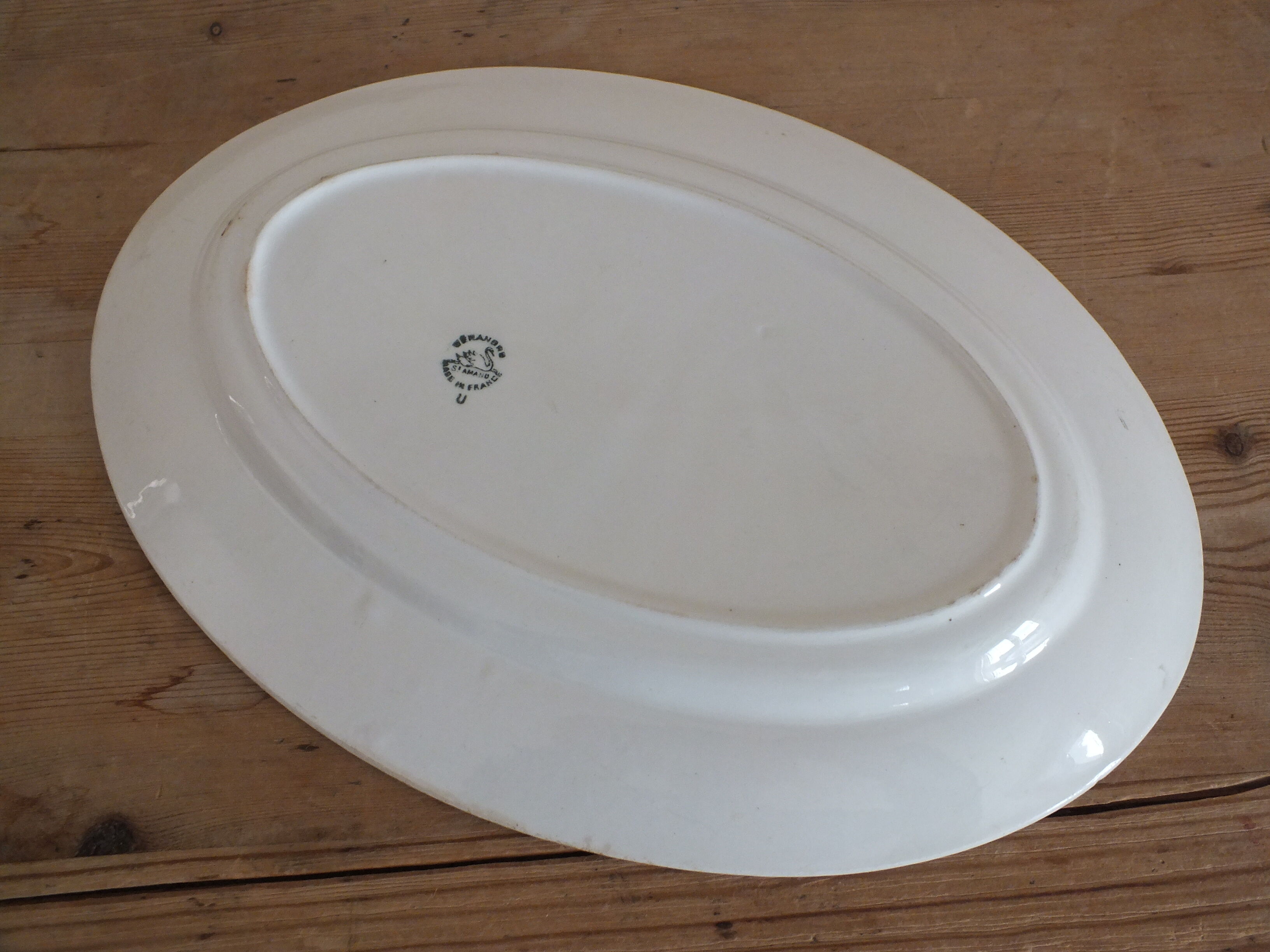 + Oval dish Céranord Saint Amand model Eglantines +
