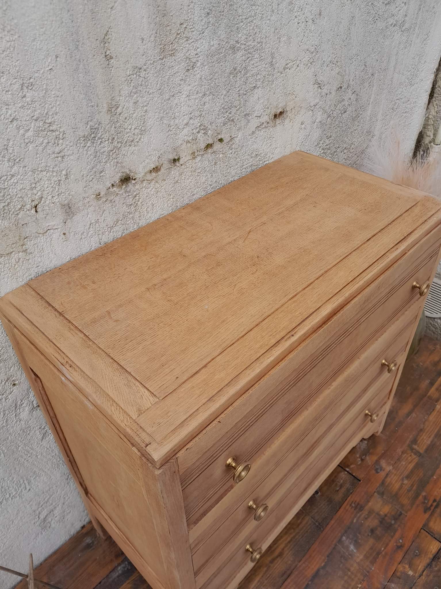 Art Deco chest of drawers