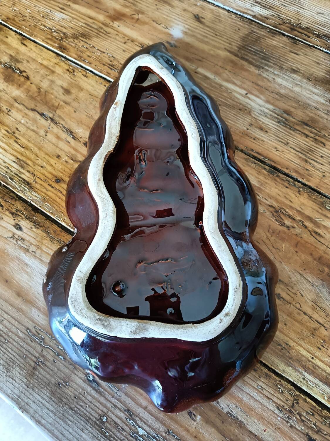 Vallauris-style leaf ceramic