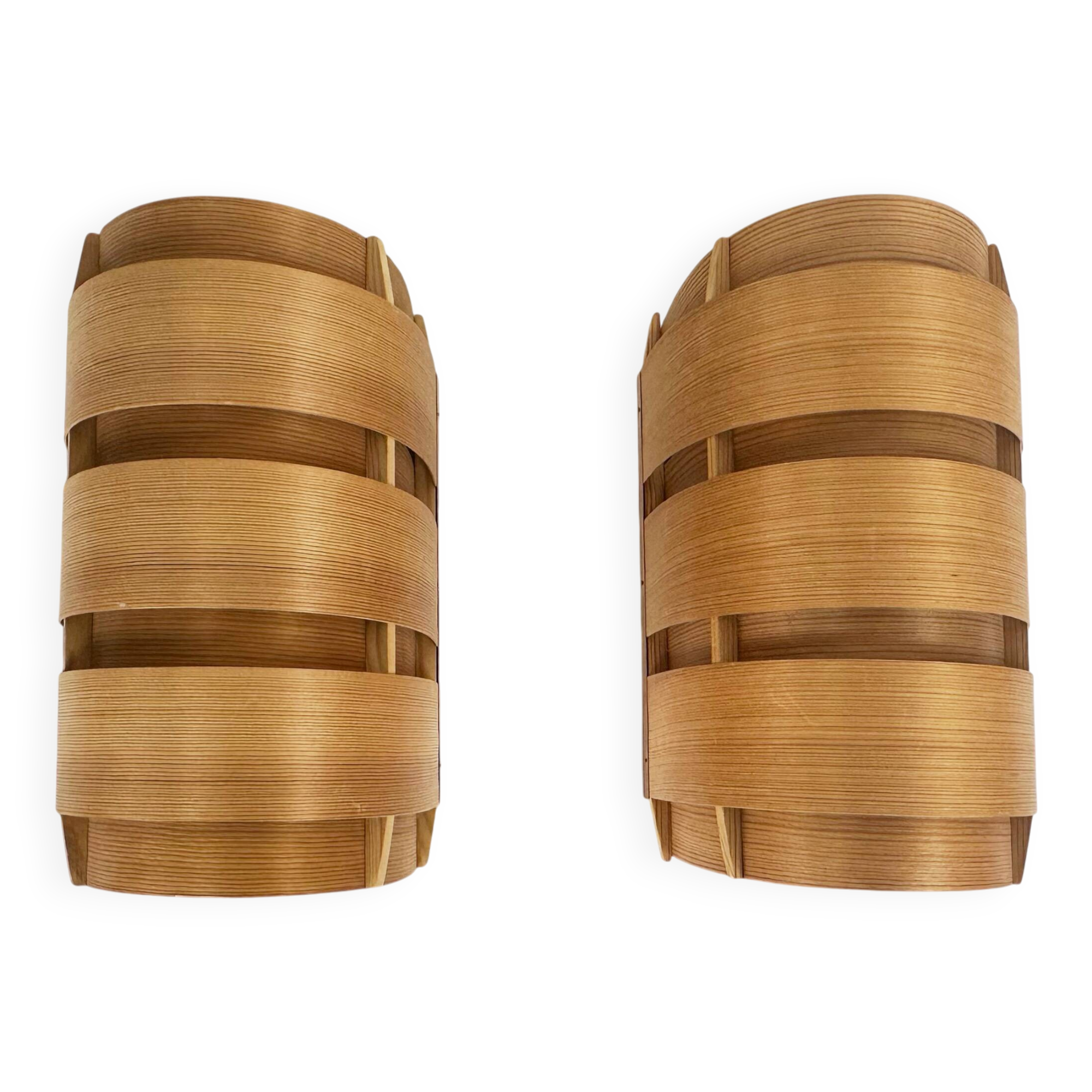 Pair of V155 wall lights in pine by Hans-Agne Jakobsson, Sweden, 1960.