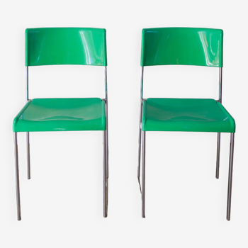 Pair of green plastic chairs and chrome legs Mobilier International Signed Lafargue 1970