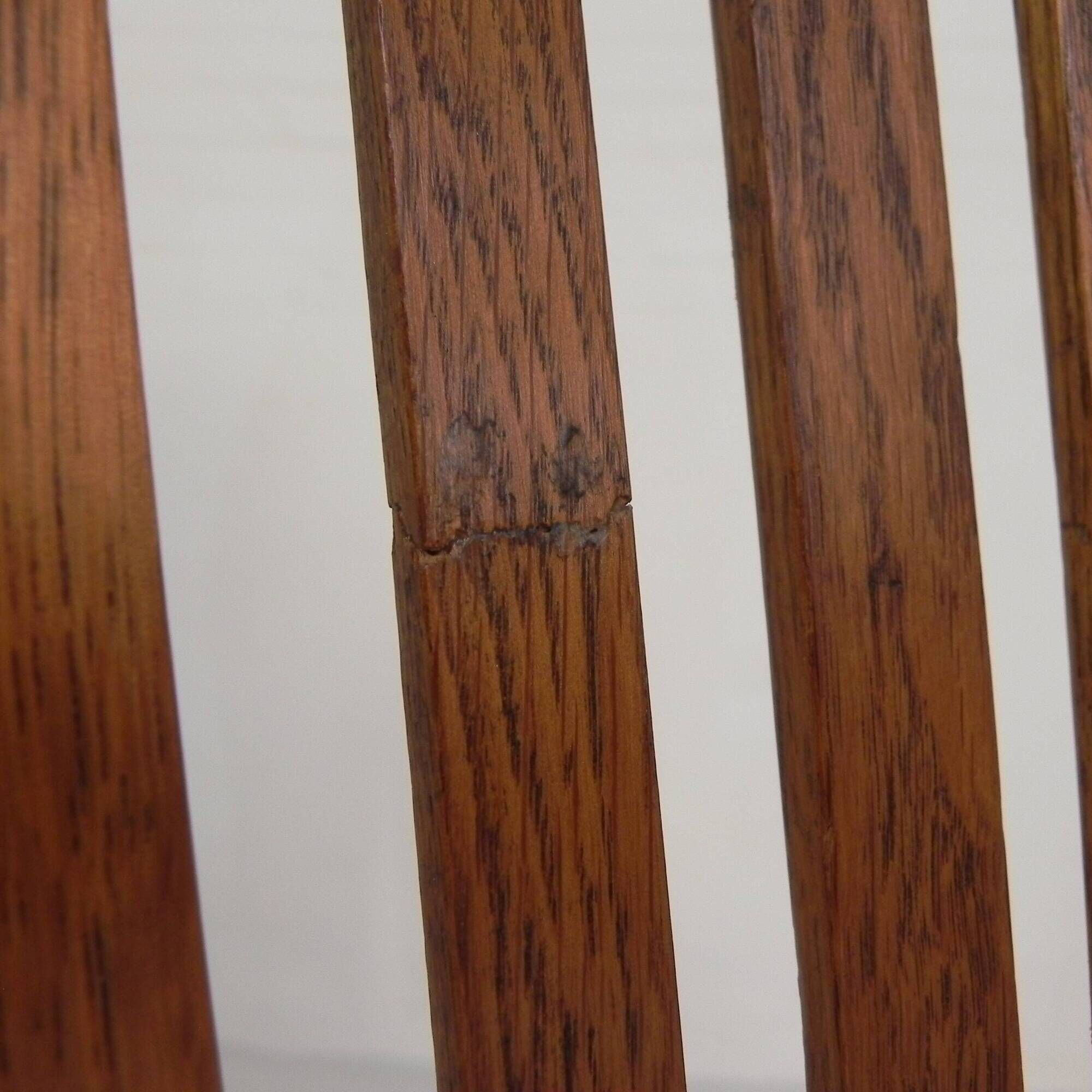 Oak office chair with adjustable spring system and height adjustment, 1950s.