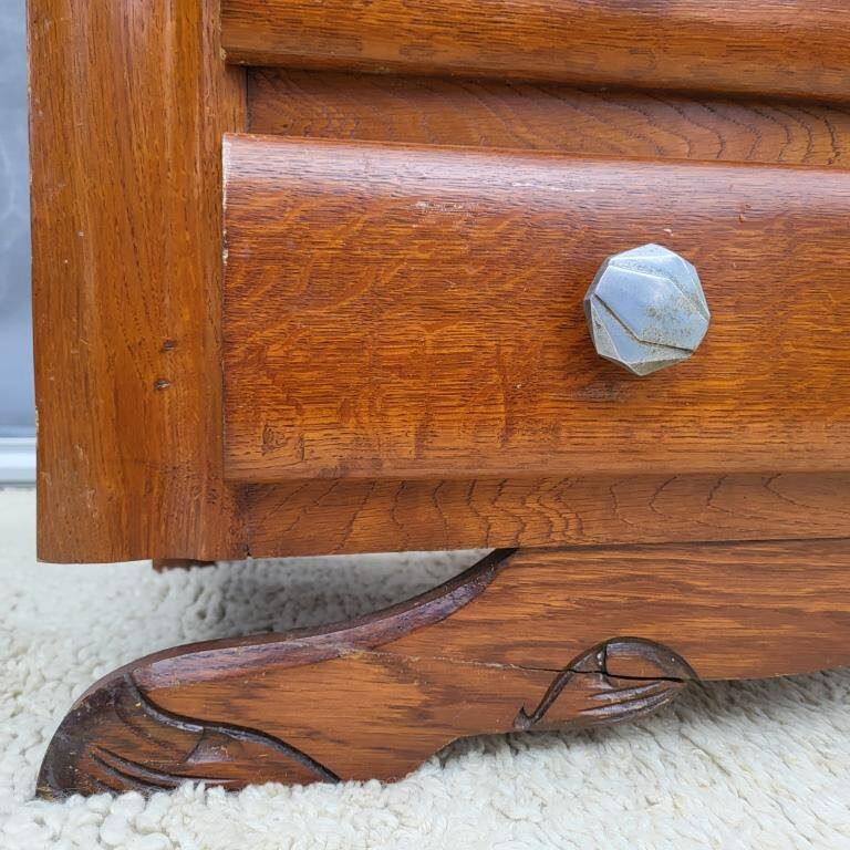 1930 Art Deco chest of drawers with recessed pink marble