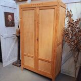 Armoire vintage