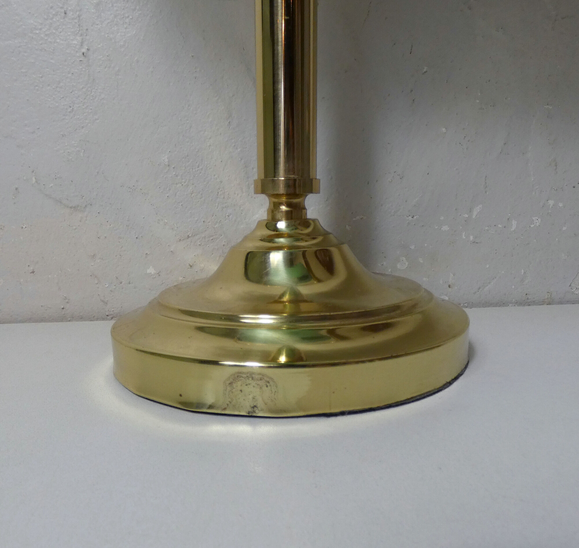 Brass green banker's lamp and vintage glass paste
