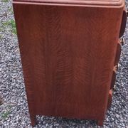 Vintage oak chest of drawers with splayed legs and 4 drawers, circa 1950