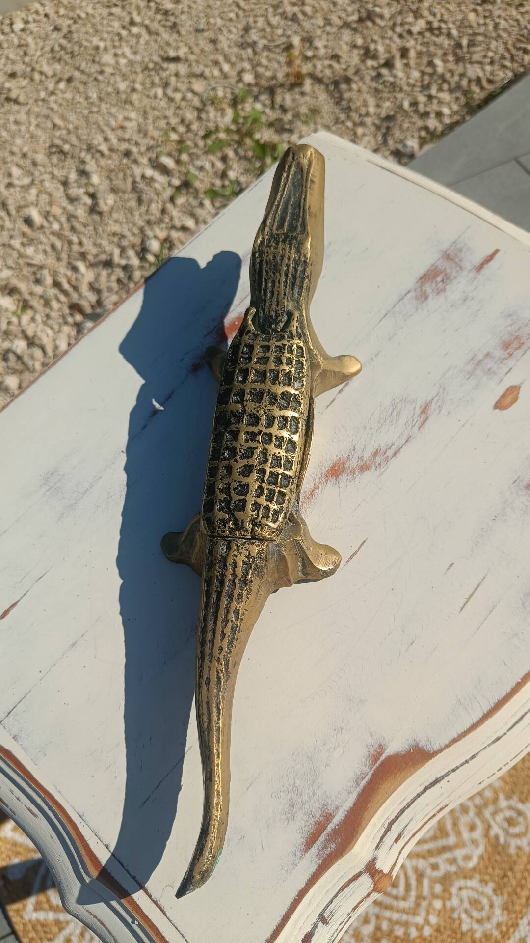 bronze crocodile ashtray 35 cm