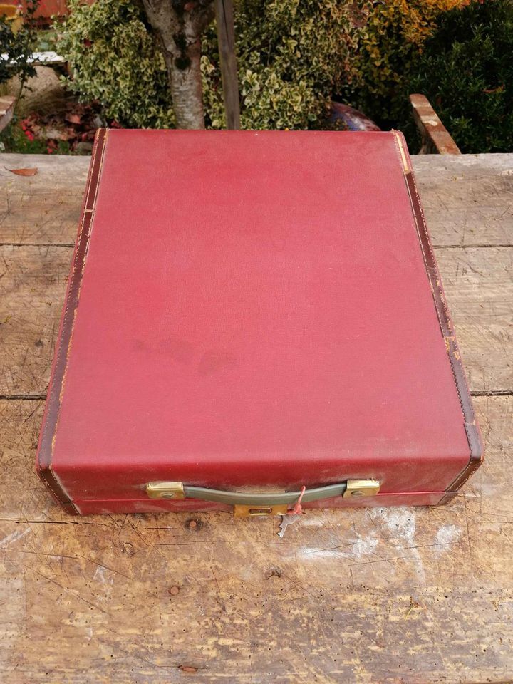 Typewriter Olivetti studio 44